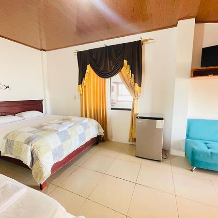 Hotel Casa Los Delfines Puerto Villamil Exteriér fotografie