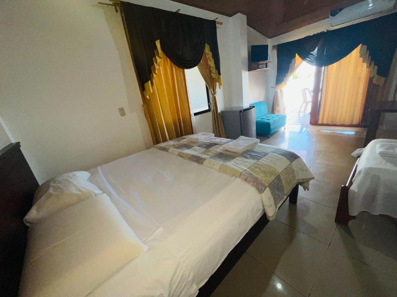 Hotel Casa Los Delfines Puerto Villamil Exteriér fotografie