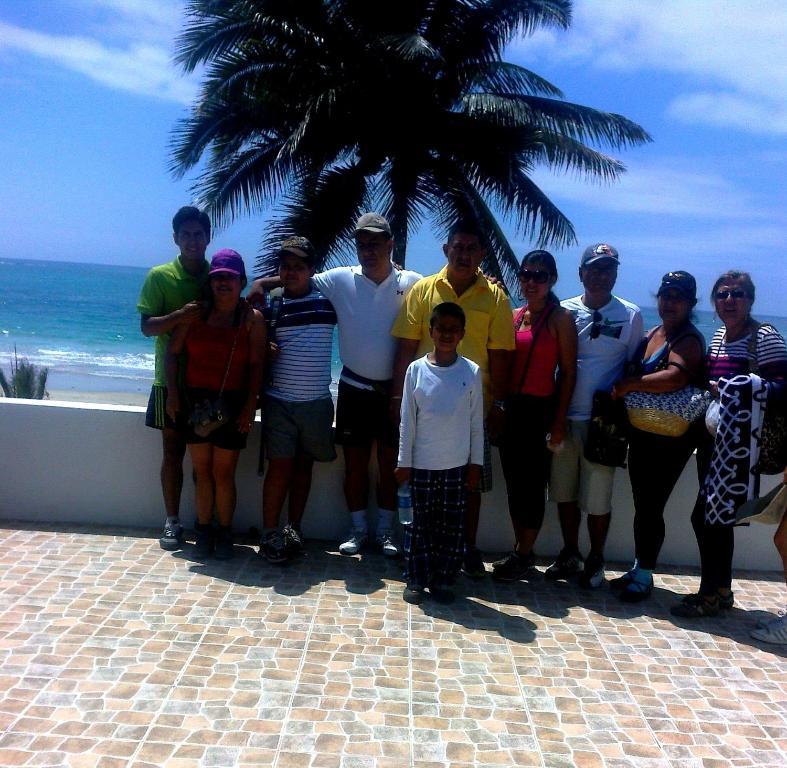 Hotel Casa Los Delfines Puerto Villamil Exteriér fotografie